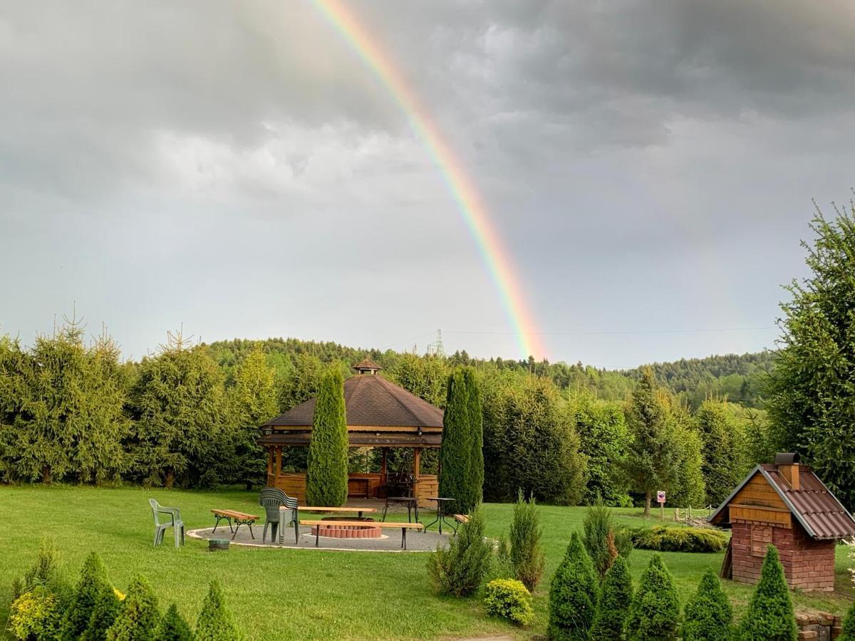 Domki Nad Stawem Uherce Uherce Mineralne Exteriér fotografie
